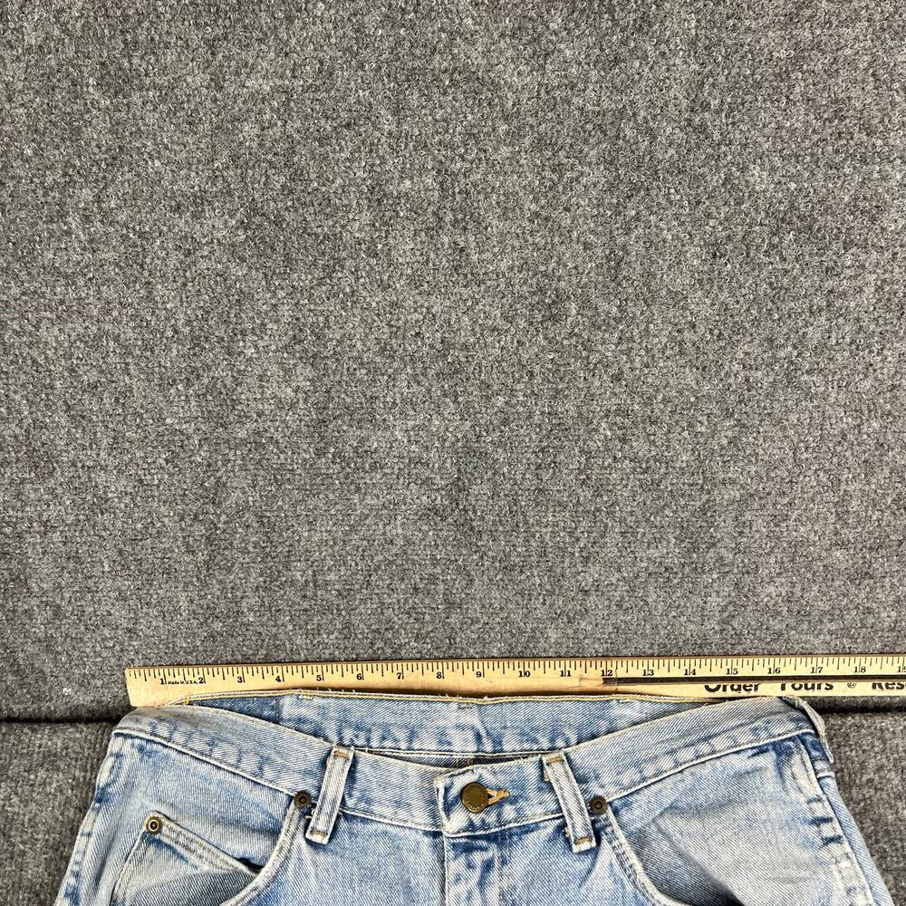 Wrangler Jeans Womens Size 32x27 Light Wash Blue Straight Leg Classic Denim - Picture 5 of 10